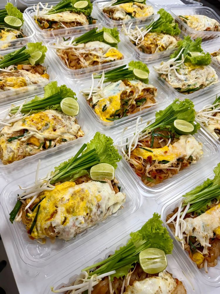 ข้าวกล่องของโกเมเรียงพร้อมส่ง
